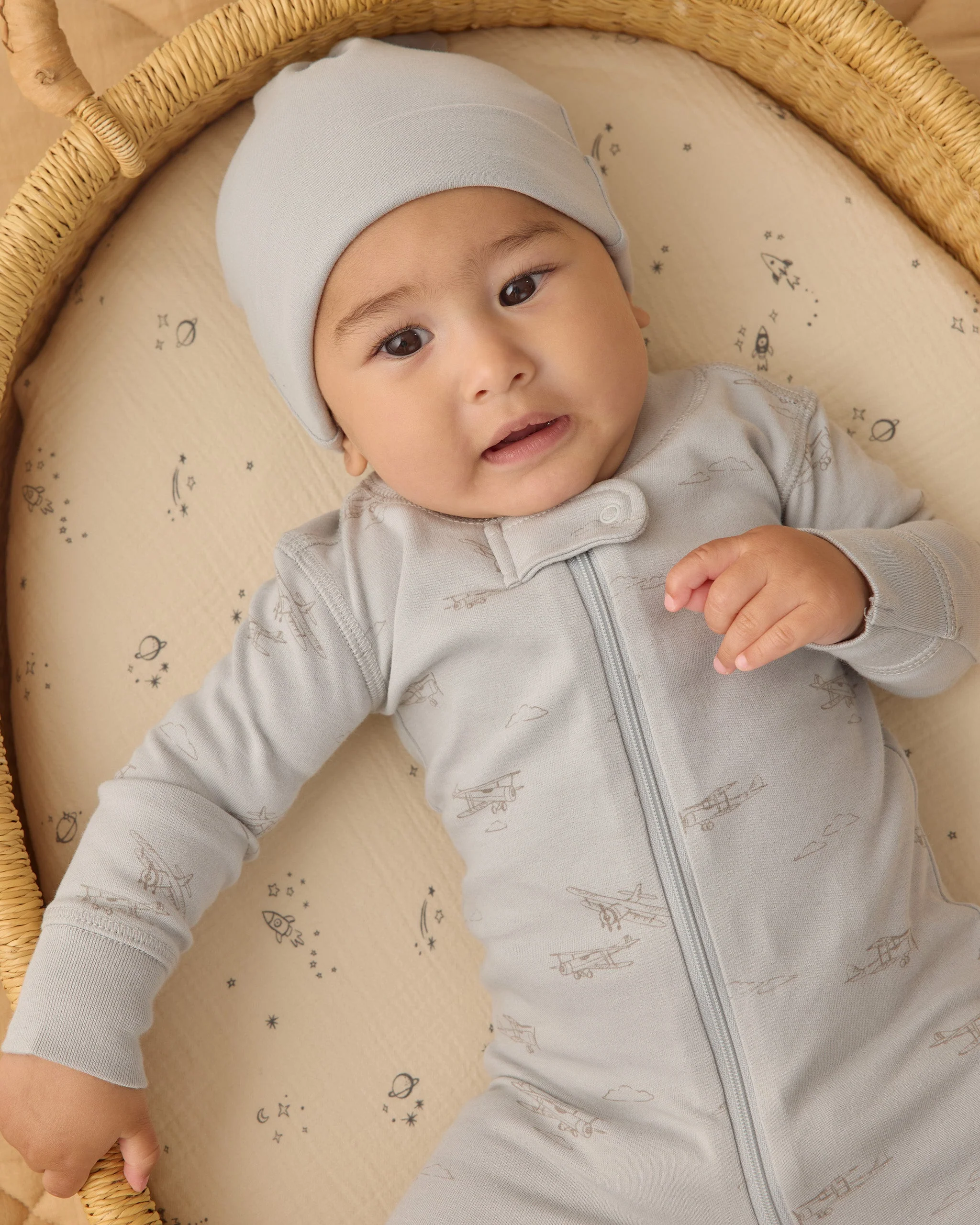 Bassinet Crib Sheet Space - Image 4