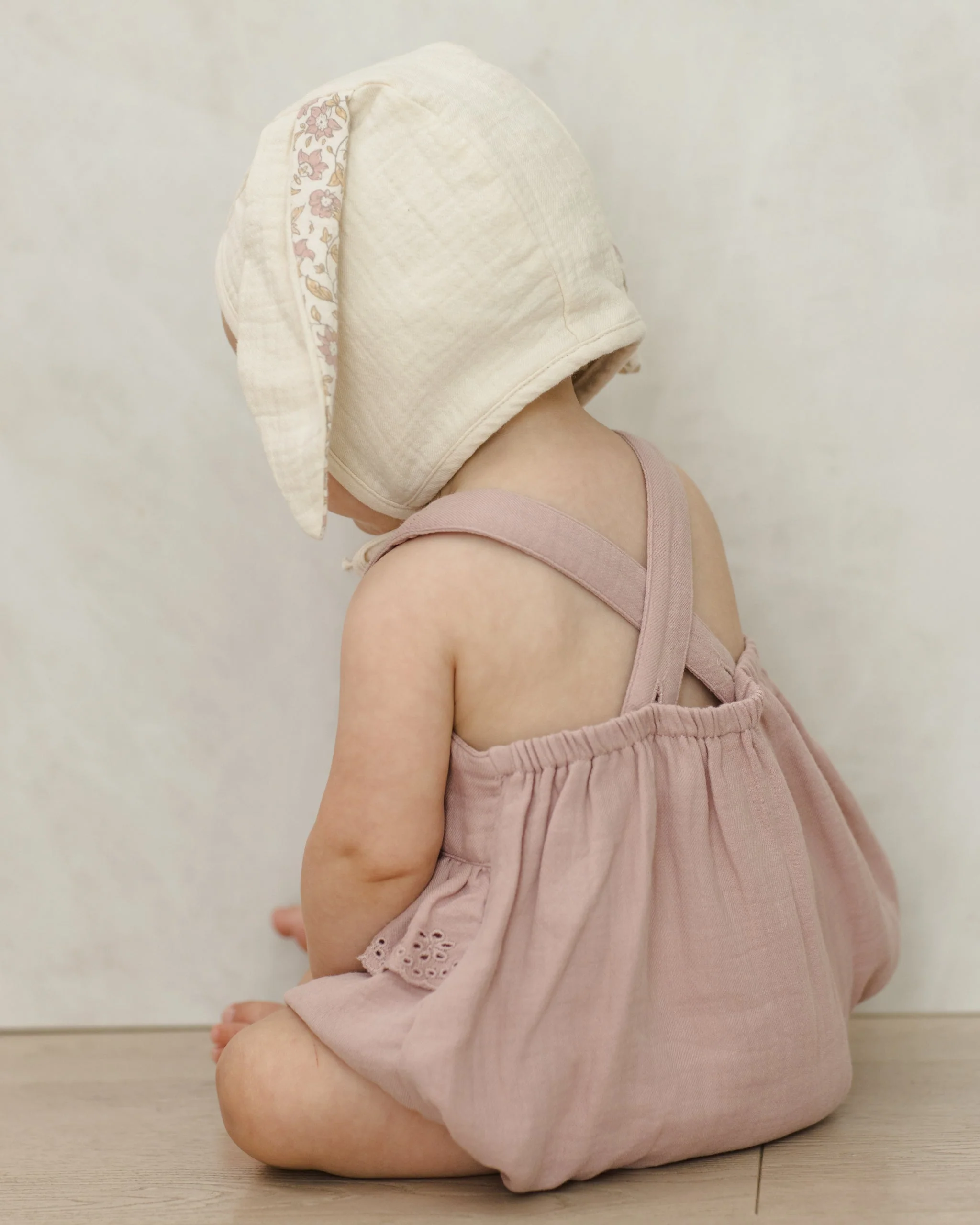 Bunny Bonnet Dahlia - Image 2