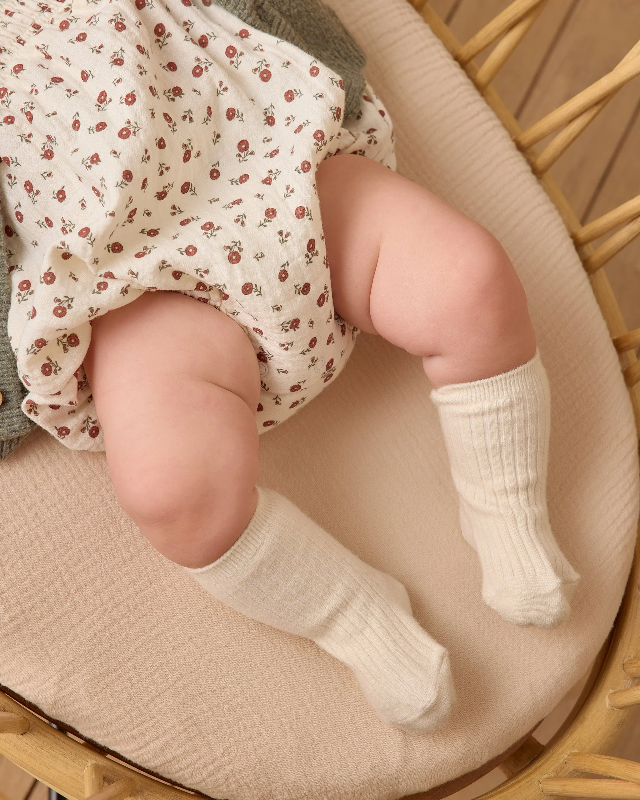 Eden Romper || Winter Ditsy - Image 4